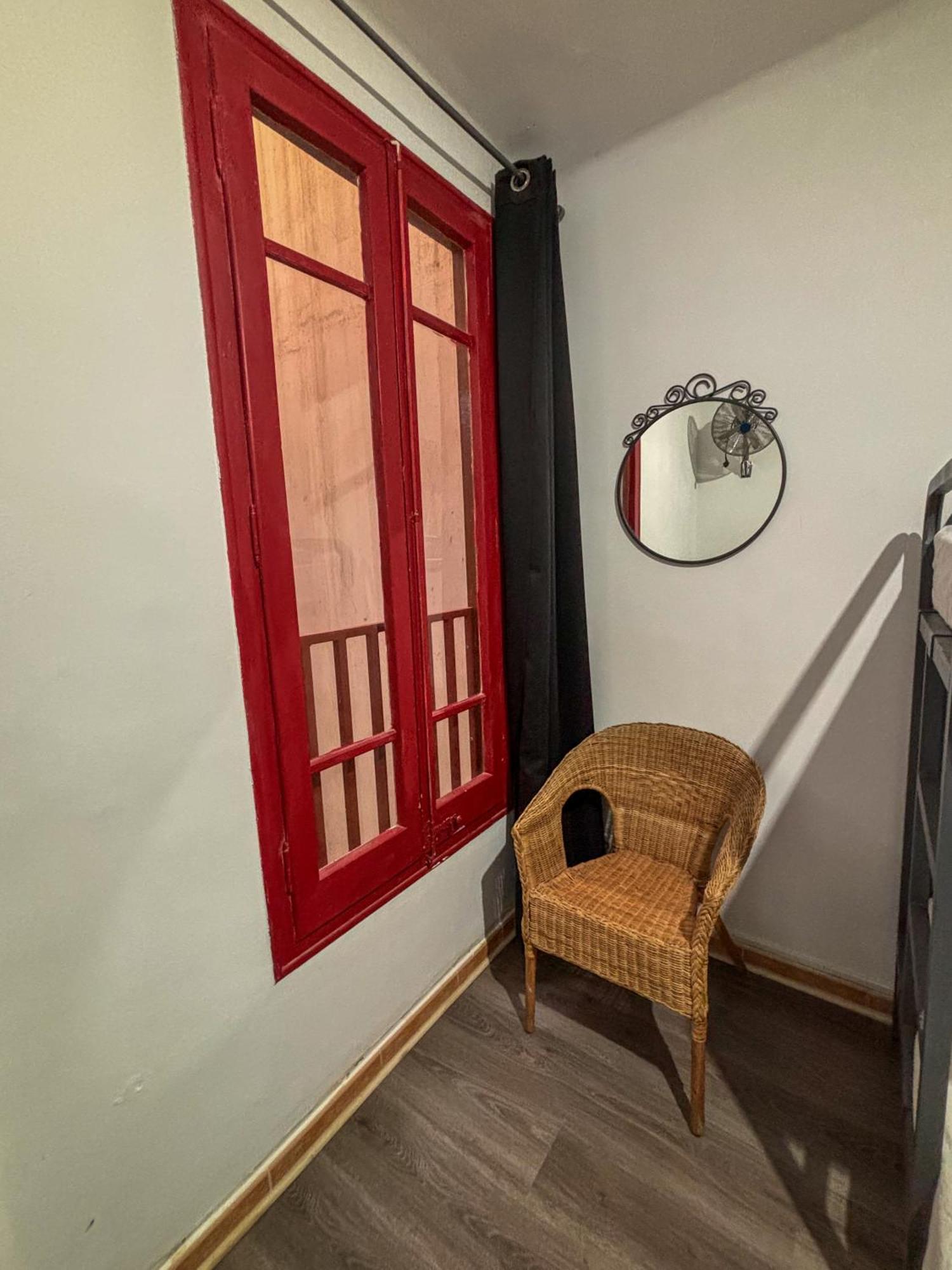 Albergue Tarragona Hostel *