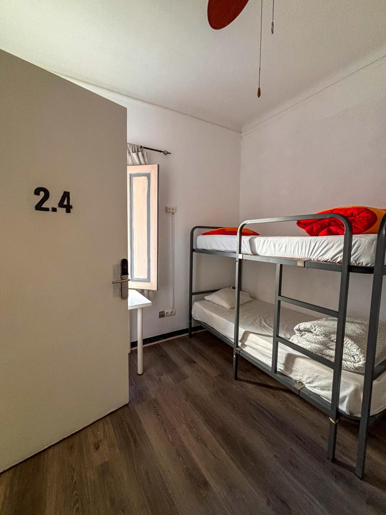 Tarragona Hostel *